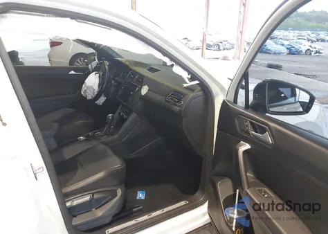 2021 Volkswagen Tiguan 2.0T Se/2.0T Se R-Line Black/2.0T Sel from USA, damaged, VIN 3VV2B7AX8MM050964